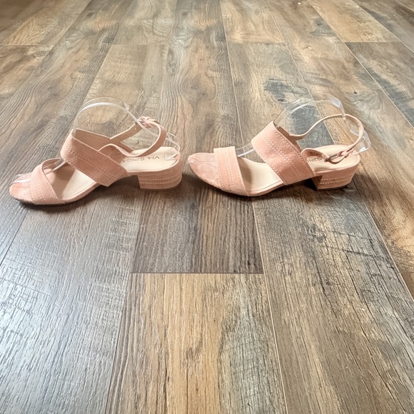 Via Spiga Sunday Church Shoes soft pastel pink suede low height sandals 7.5 - Picture 3 of 6
